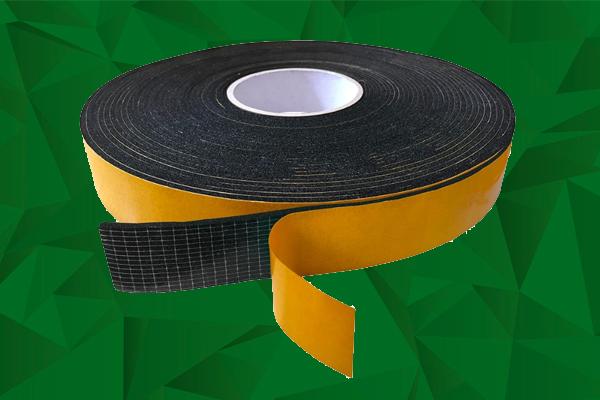 Fita autoadesiva em espuma elastomérica Fita autoadesiva em espuma elastomérica